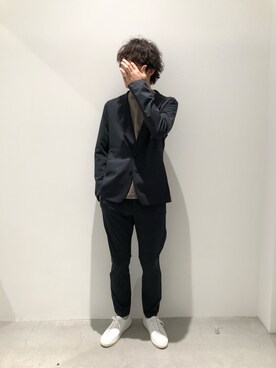 「STUDIOUS(ステュディオス)のアイテム(Tシャツ/カットソー)」を使った、Gaku Ishiharaさん(メンズ・180cm)の秋コーディネート