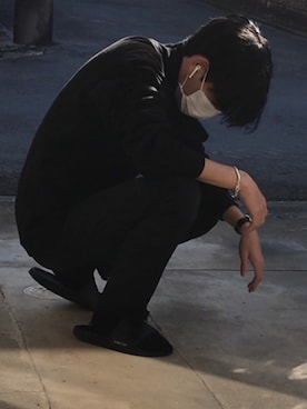 「AMBUSH(アンブッシュ)のアイテム(サンダル)」を使った、-たけ-さん(メンズ・179cm)の冬コーディネート