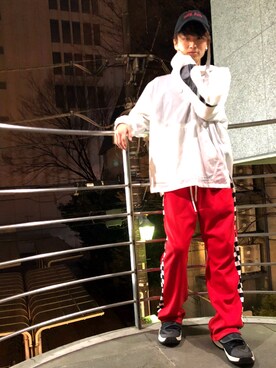 「NIKE(ナイキ)のアイテム(ナイロンジャケット)」を使った、ケンジックスさん(メンズ・172cm・20代)の冬コーディネート