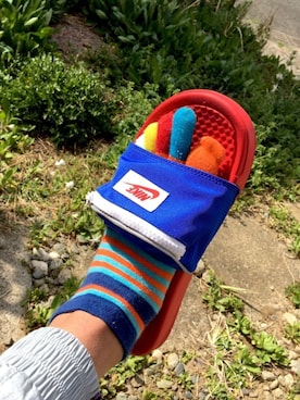 「NIKE(ナイキ)のアイテム(サンダル)」を使った、カフェ俺♂☕️G組🌈さん(メンズ・170cm)の春コーディネート