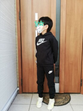 「NIKE(ナイキ)のアイテム(パーカー)」を使った、yutan さん(キッズ・127cm)の冬コーディネート