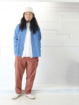 「VOO(ヴォー)のアイテム(パンツ)」を使った、マッシーさん(メンズ・174cm)の春コーディネート