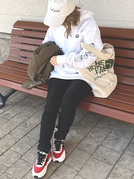 「NIKE(ナイキ)のアイテム(パーカー)」を使った、_k_a_o_c_h_i_n_さん(レディース・150cm)の冬コーディネート