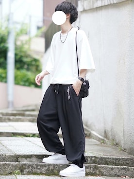 「Y-3(ワイスリー)のアイテム(スニーカー)」を使った、とっしーさん(メンズ・184cm)の春コーディネート
