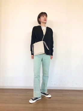 「CONVERSE(コンバース)の<CONVERSE(コンバース)>ALL STAR HI MADE IN JAPAN スニーカー(スニーカー、ブラック系)」を使った、渡邉 楓さん(レディース・166cm)の冬コーディネート