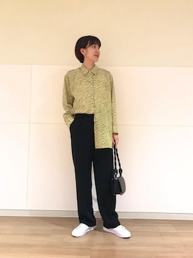 「BEAUTY&YOUTH UNITED ARROWS(ビューティーアンドユースユナイテッドアローズ)のBY メタルパイプ サークルイヤリング(イヤリング、ゴールド系)」を使った、渡邉 楓さん(レディース・166cm)の秋コーディネート