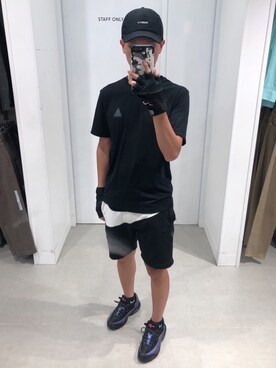 「NIKE(ナイキ)のアイテム(手袋)」を使った、BryantCiouさん(メンズ・168cm)の夏コーディネート