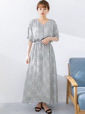「URBAN RESEARCH Sonny Label(アーバンリサーチサニーレーベル)の【WEB限定】ソフトペイズリープリントワンピース(ワンピース、グレー系)」を使った、ympsanさん(レディース・163cm)の夏コーディネート