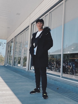 「NIKE(ナイキ)のアイテム(ショルダーバッグ)」を使った、Ericさん(メンズ・178cm)の冬コーディネート