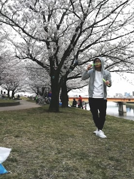 「NIKE(ナイキ)のアイテム(パーカー)」を使った、UCLOWXさん(メンズ・173cm・20代)の夏コーディネート
