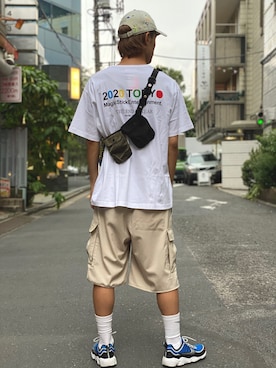 「MAGIC STICK(マジックスティック)のアイテム(ボディバッグ/ウエストポーチ)」を使った、アカマツチアリさん(メンズ・178cm)の夏コーディネート