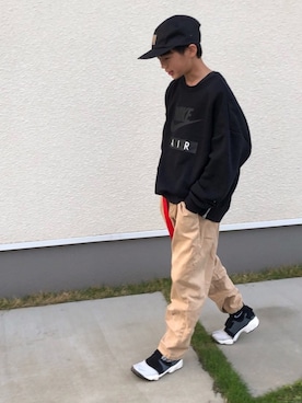 「NIKE(ナイキ)のアイテム(スウェット)」を使った、megtoranatugさん(キッズ・147cm)の春コーディネート
