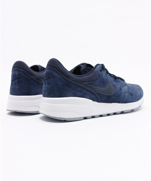NIKE(ナイキ)の「【NIKE(ナイキ)】エア オデッセイ PRM(スニーカー・メンズ・ホワイト/ダークネイビー・MEDIUM/LARGE)」の5枚目の写真
