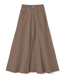 フロントスリット入りフレアスカート