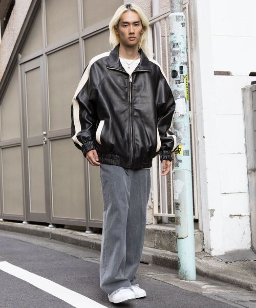 V2／8066 TRACK ジャンパーの2枚目の写真
