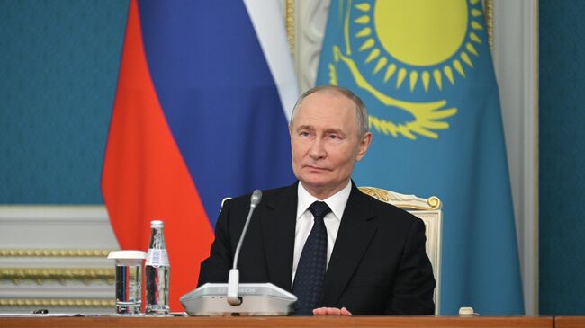Владимир Путин во время государственного визита в Казахстан Владимир Путин во время государственного визита в Казахстан