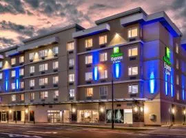 Holiday Inn Express & Suites Victoria-Colwood by IHG