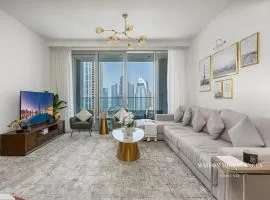 Three Bedroom in Downtown with Burj Khalifa View