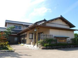 Minshuku Shima, hotel cerca de Aeropuerto de Komatsu - KMQ, Kaga