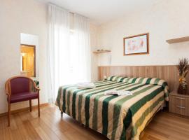 Residence Desenzano, hotel in Milan