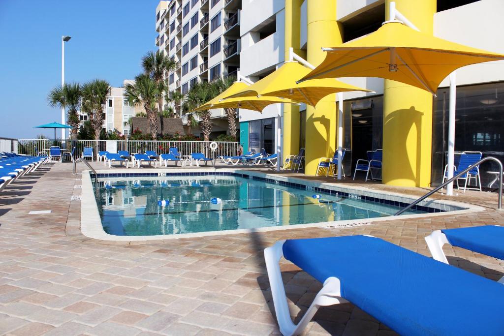 The swimming pool at or close to Seaside Resort