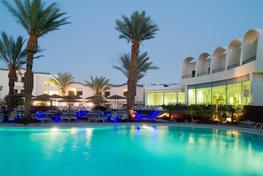 Hồ bơi trong/gần Leonardo Privilege Eilat Hotel - All inclusive