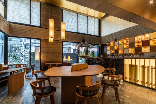 A restaurant or other place to eat at Genji Kyoto, a Member of Design Hotels