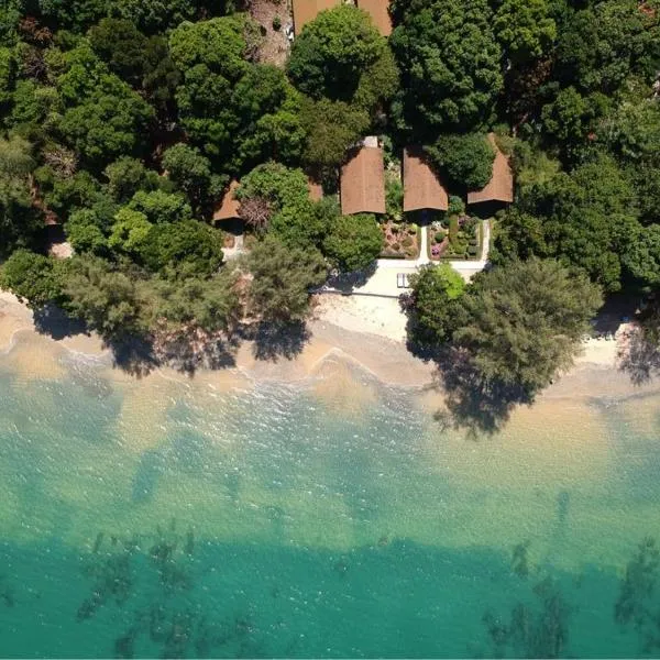 Heaven Beach Resort & Art, hotel en Ko Phayam