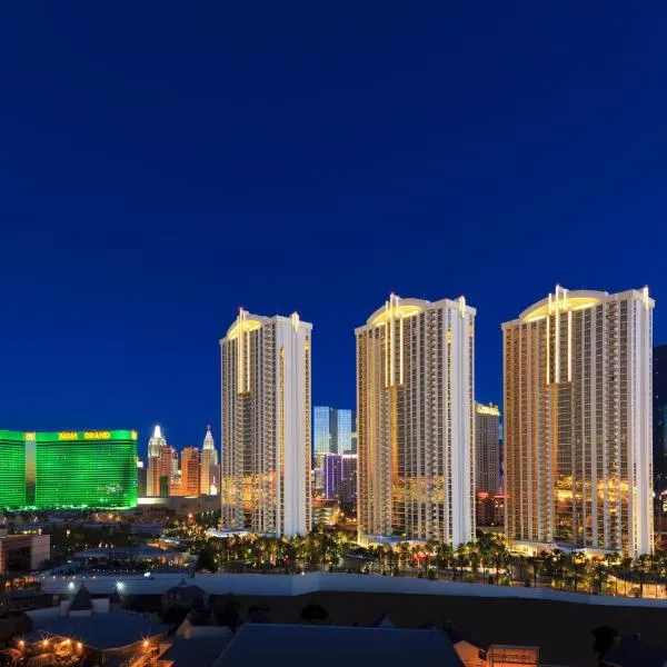 The Signature at MGM Grand - All Suites, hotel sa Las Vegas