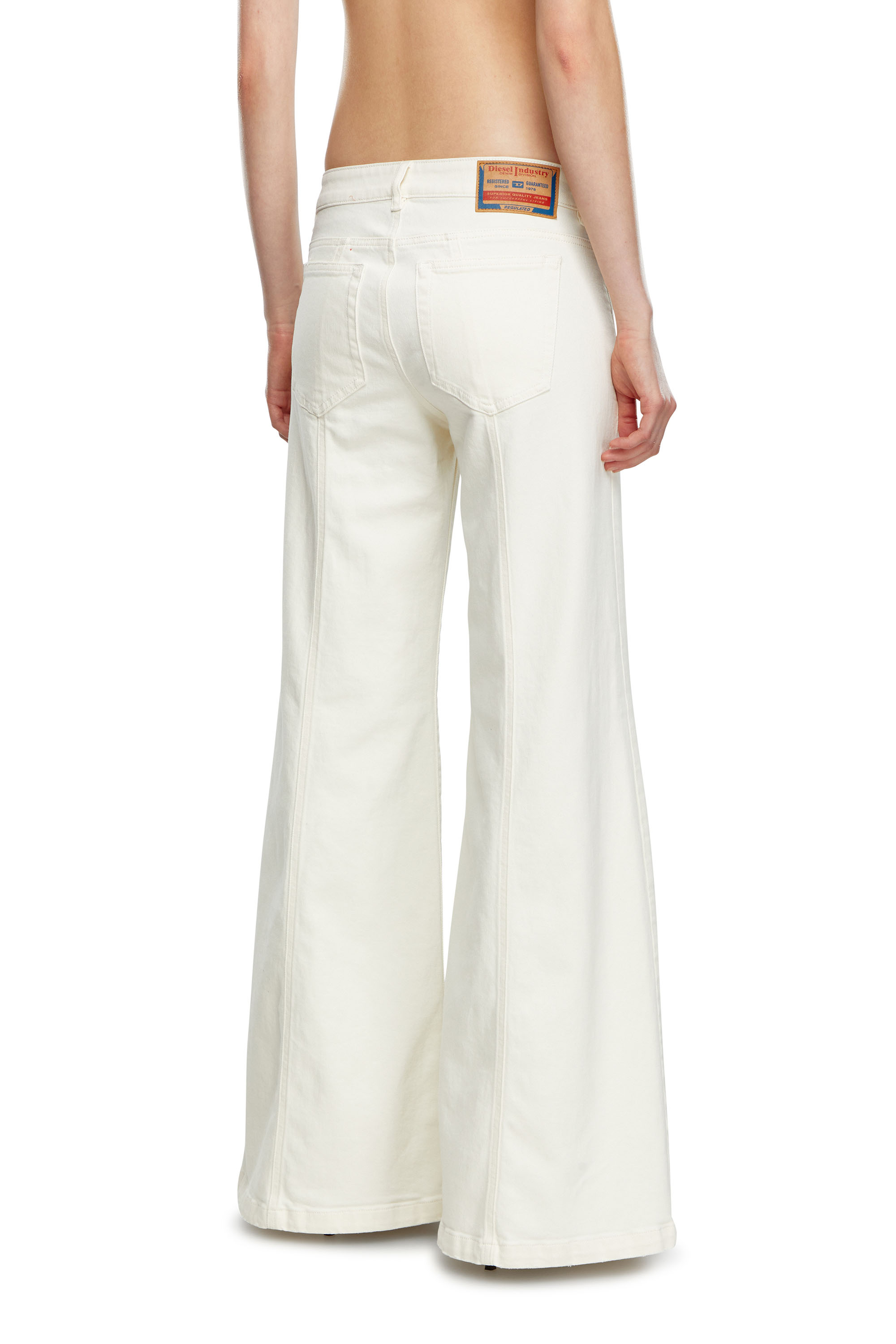 Diesel - Damen Flare Jeans D-Akii 09J68, Weiß - 4