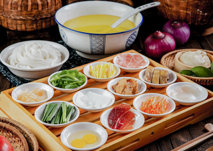 【云南美食排行榜】来云南旅游必吃16大美食小吃推荐，好吃不踩雷