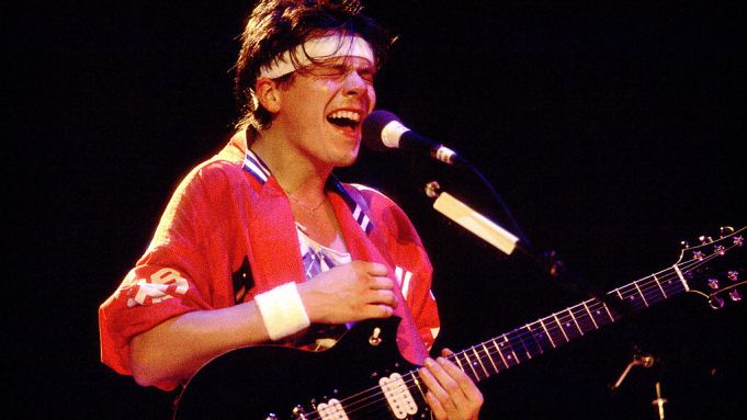 Concert photo of Andy Taylor of Duran Duran