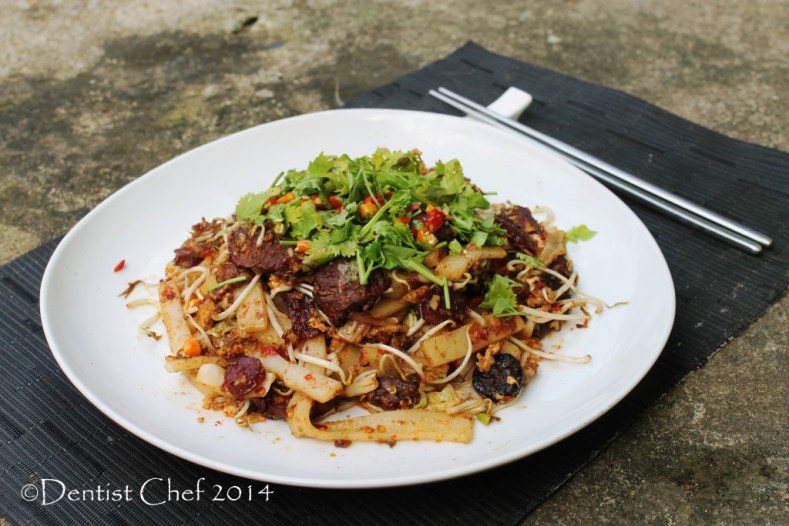 stir fry asian rice noodle wagyu beef xo sauce char kway teow resep kwetiau goreng sapi jambi