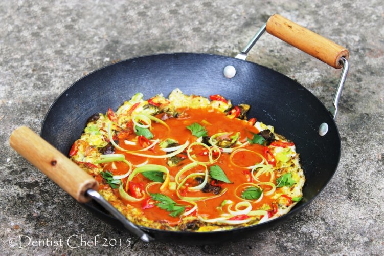 crispy oyster omelette egg omelet sweet sour sauce peanut taiwanese