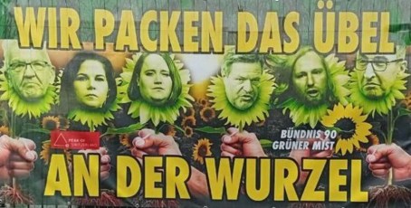 32422401-geschmackloser-banner-diskreditierung-von-gruenen-politikern-2eHLgk1TpXfe