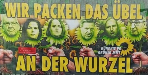 32422401-geschmackloser-banner-diskreditierung-von-gruenen-politikern-2eHLgk1TpXfe