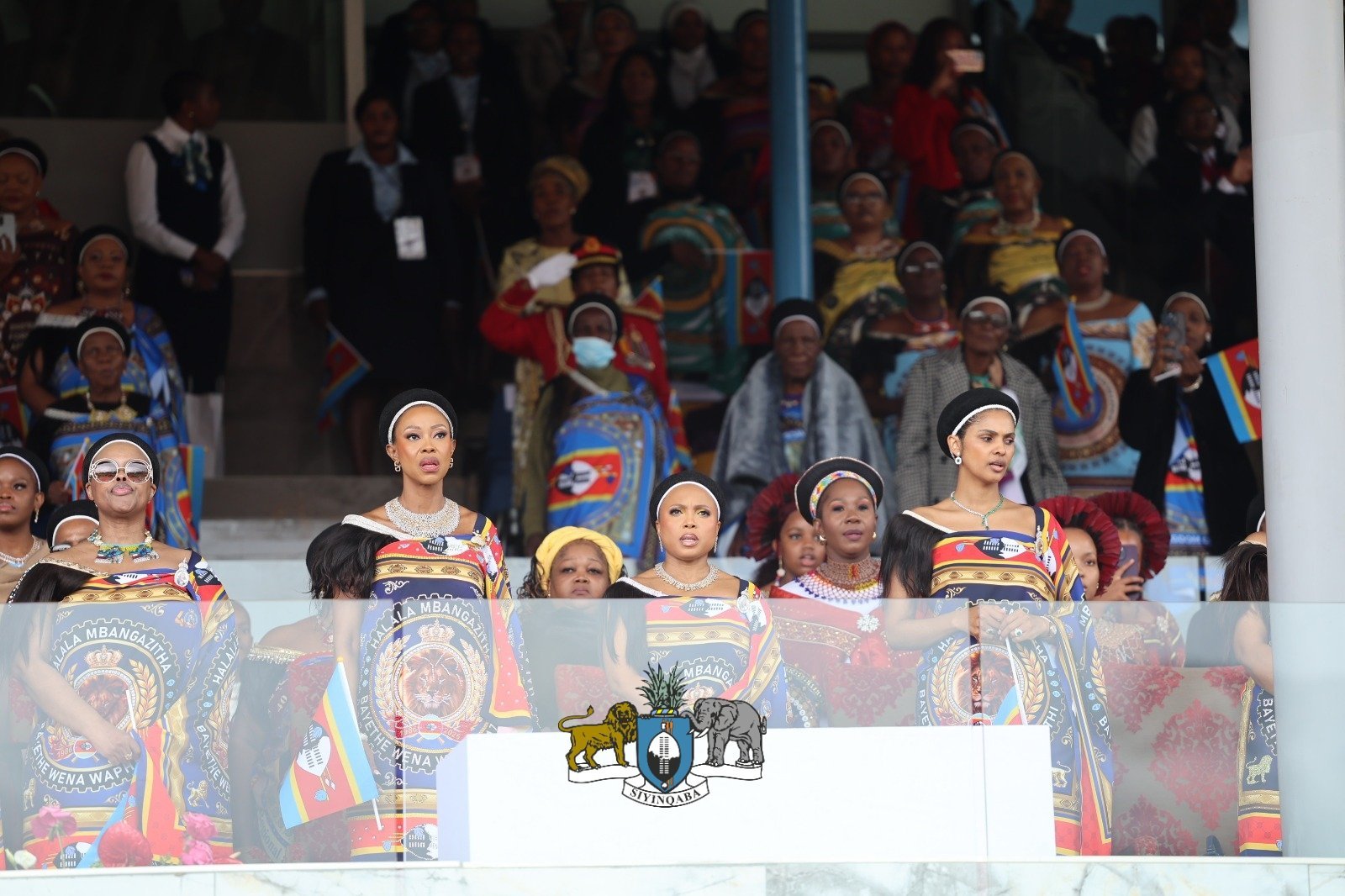 Varias mujeres del soberano.