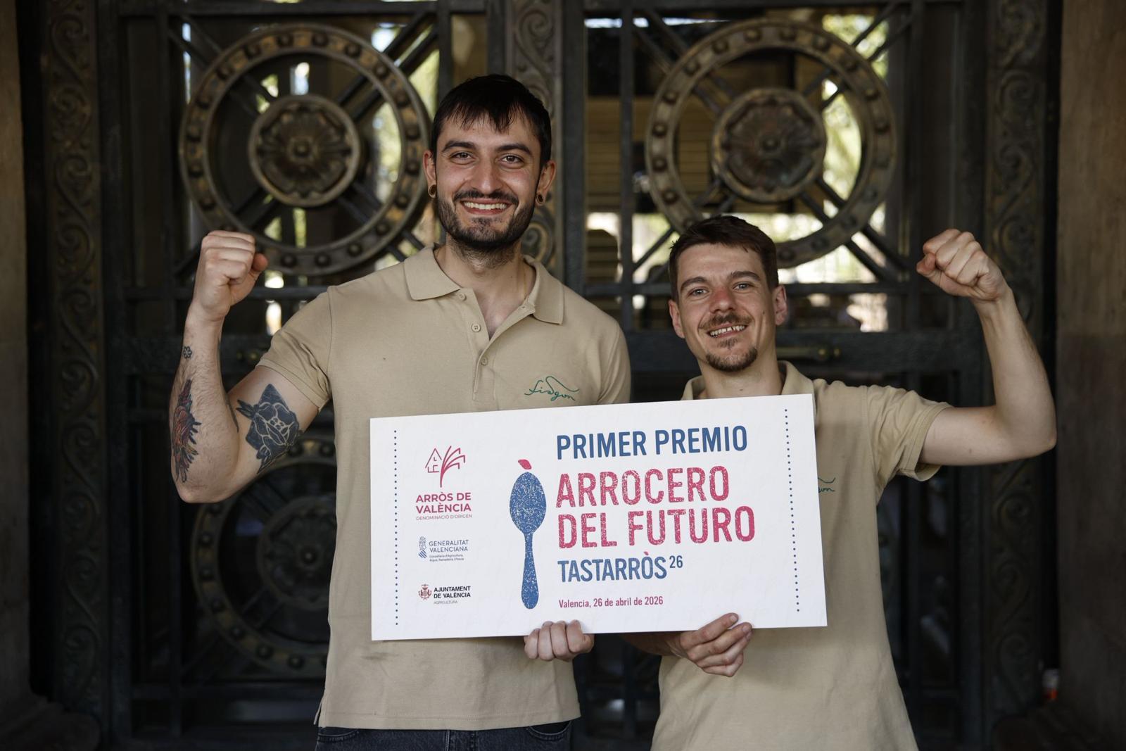 N�stor L�pez y Carlos Monge ganadores del premio "Arrocero del futuro"