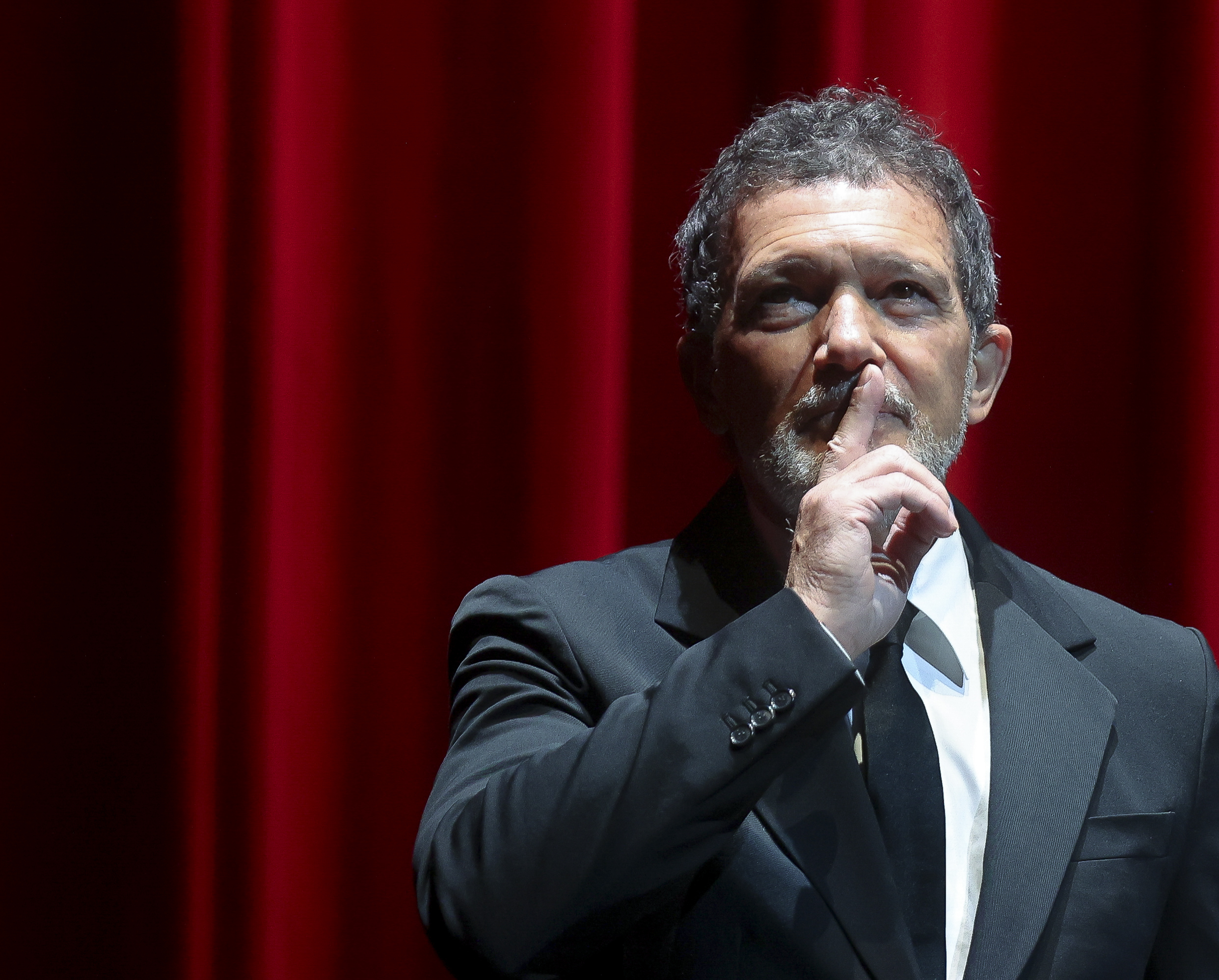 Antonio Banderas recibi� el Latin Grammy en 2023 por promover la cultura en el mundo