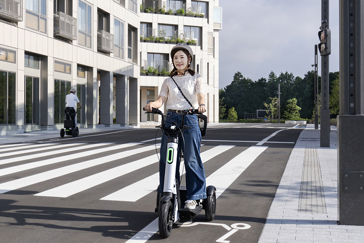 El trazado de Woven City permite caminar, desplazarte en scooter el�ctrico y en veh�culos aut�nomos.