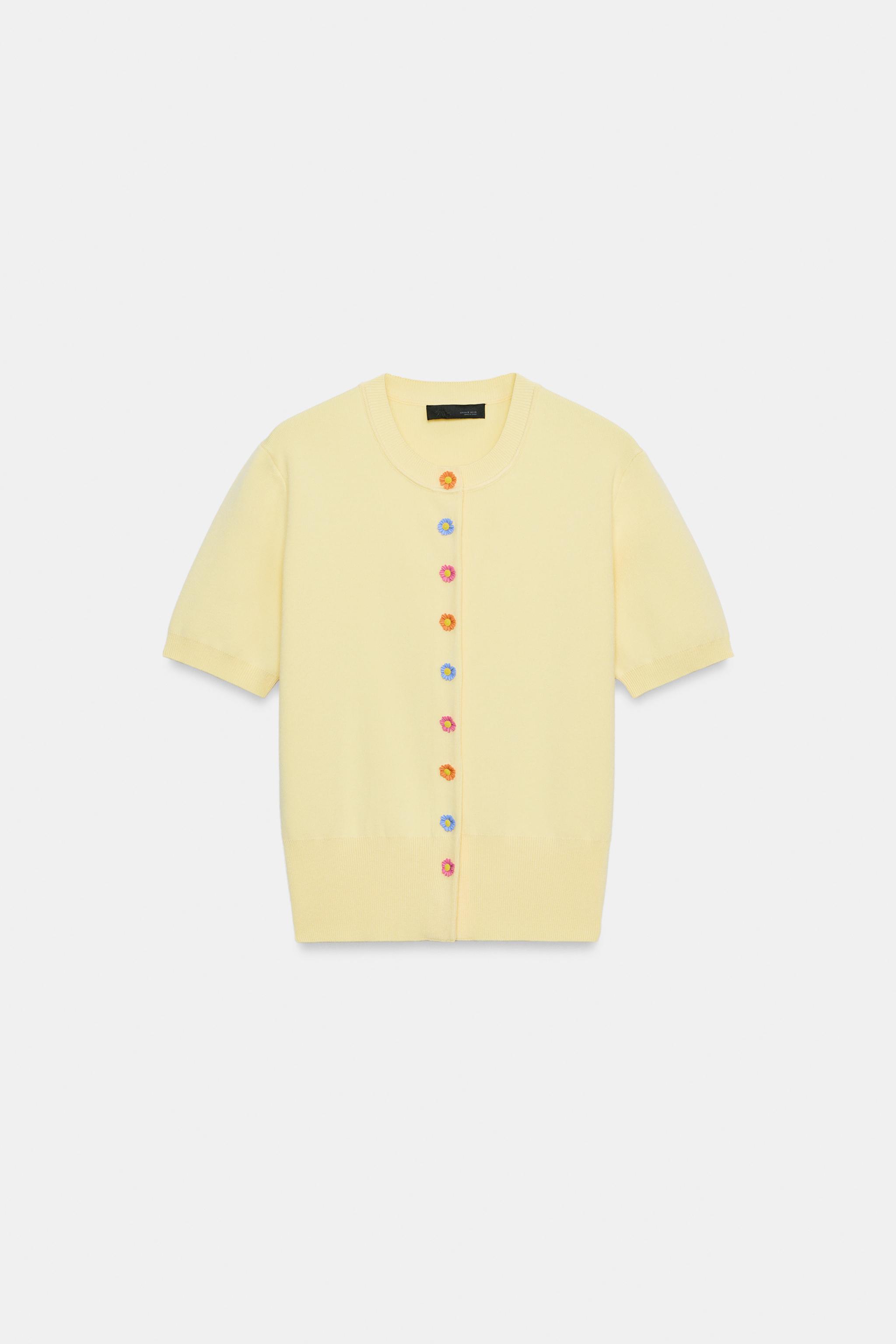 C�mo vestir bien a los 50; Zara tiene estas prendas de nueva colecci�n de verano llenas de color y elegancia y que son pura tendencia: chaqueta de punto