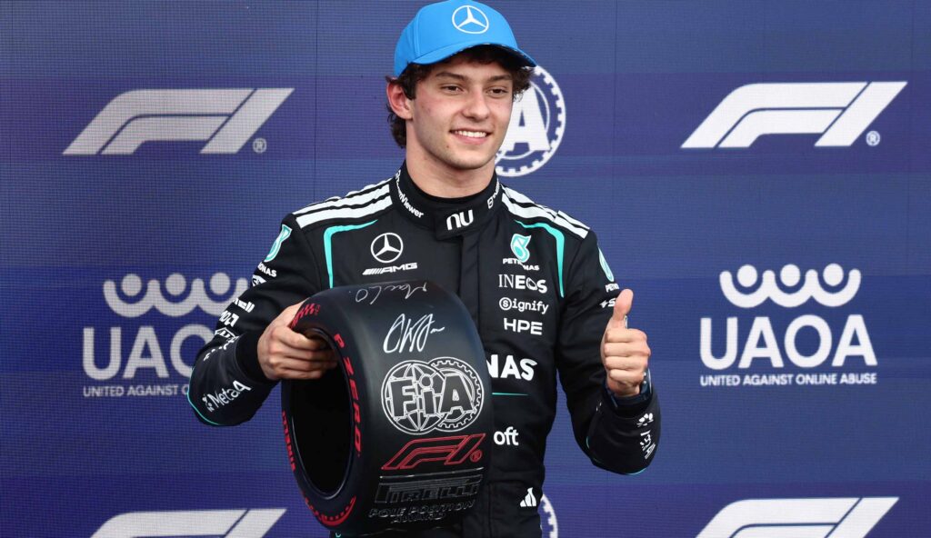 Antonelli takes Silverstone pole position