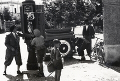 Olaszország, 1935, Orbán György, kerékpár, benzinkút, automobil, Fortepan #131480