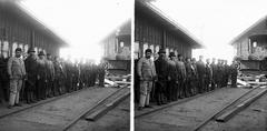 A felvétel 1900 előtt készült., 1900, SZTFH Földtani Szolgálatának gyűjteménye, Eötvös Loránd, szerszám, vasutas, munkás, sínpálya, vasút, faház, sztereófotó, Fortepan #303202
