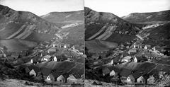 Magyarország, Budaörs, kilátás a Kő-hegyről, szemben középen a későbbi Kőhalom utca. A felvétel 1900 előtt készült., 1900, SZTFH Földtani Szolgálatának gyűjteménye, Eötvös Loránd, sztereófotó, lakóház, völgy, Fortepan #303215