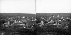 Magyarország, Csobánka, a község látképe az Oszoly felől, szemben a Szent Anna-templom, jobb szélen a szerb ortodox templom. A felvétel 1900 előtt készült., 1900, SZTFH Földtani Szolgálatának gyűjteménye, Eötvös Loránd, sztereófotó, templom, látkép, Fortepan #303276