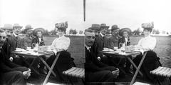 A felvétel 1900 előtt készült., 1900, SZTFH Földtani Szolgálatának gyűjteménye, Eötvös Loránd, kalap, sztereófotó, asztal, hölgy, kisfiú, csésze, Fortepan #303279