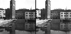 Olaszország, Riva del Garda, balra a Piazza 3 Novembre és az Apponale-torony (Torre Apponale). A felvétel 1900 előtt készült. A kép forrását kérjük így adja meg: Fortepan / MMKM. Levéltári jelzet: MMKM TTFGY 2019.1., 1900, Magyar Műszaki és Közlekedési Múzeum / Eötvös Loránd, Eötvös Loránd, sztereófotó, torony, kikötő, toronyóra, Fortepan #303344