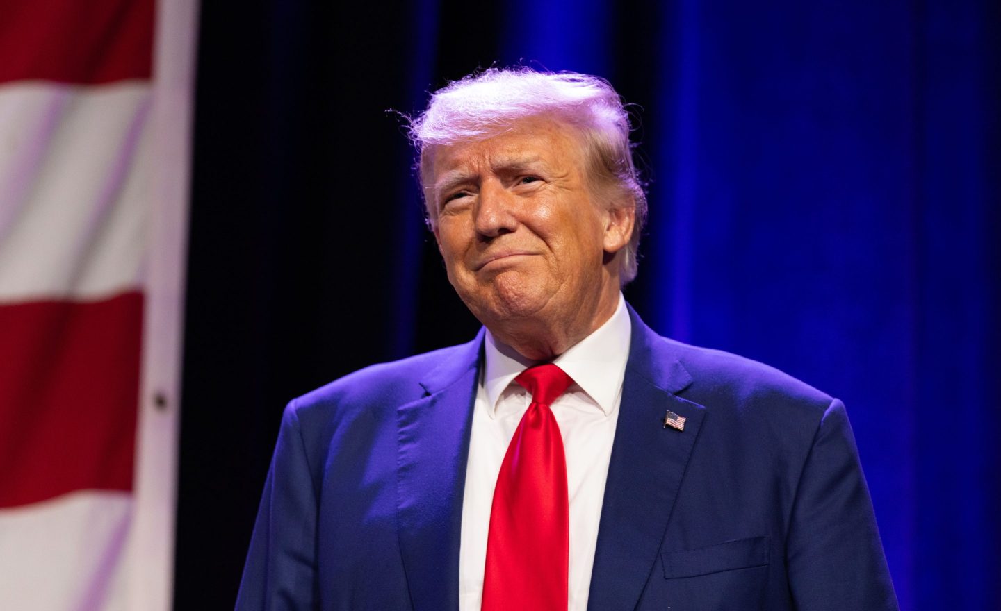 DES MOINES, IA &#8211; JULY 28: President Donald J. Trump enters the stage during the Republican Party of Iowa 2023 Lincoln Dinner at the Iowa Events Center in Des Moines, Iowa, Friday, July 28, 2023. (Photo by Rebecca S. Gratz for The Washington Post via Getty Images)