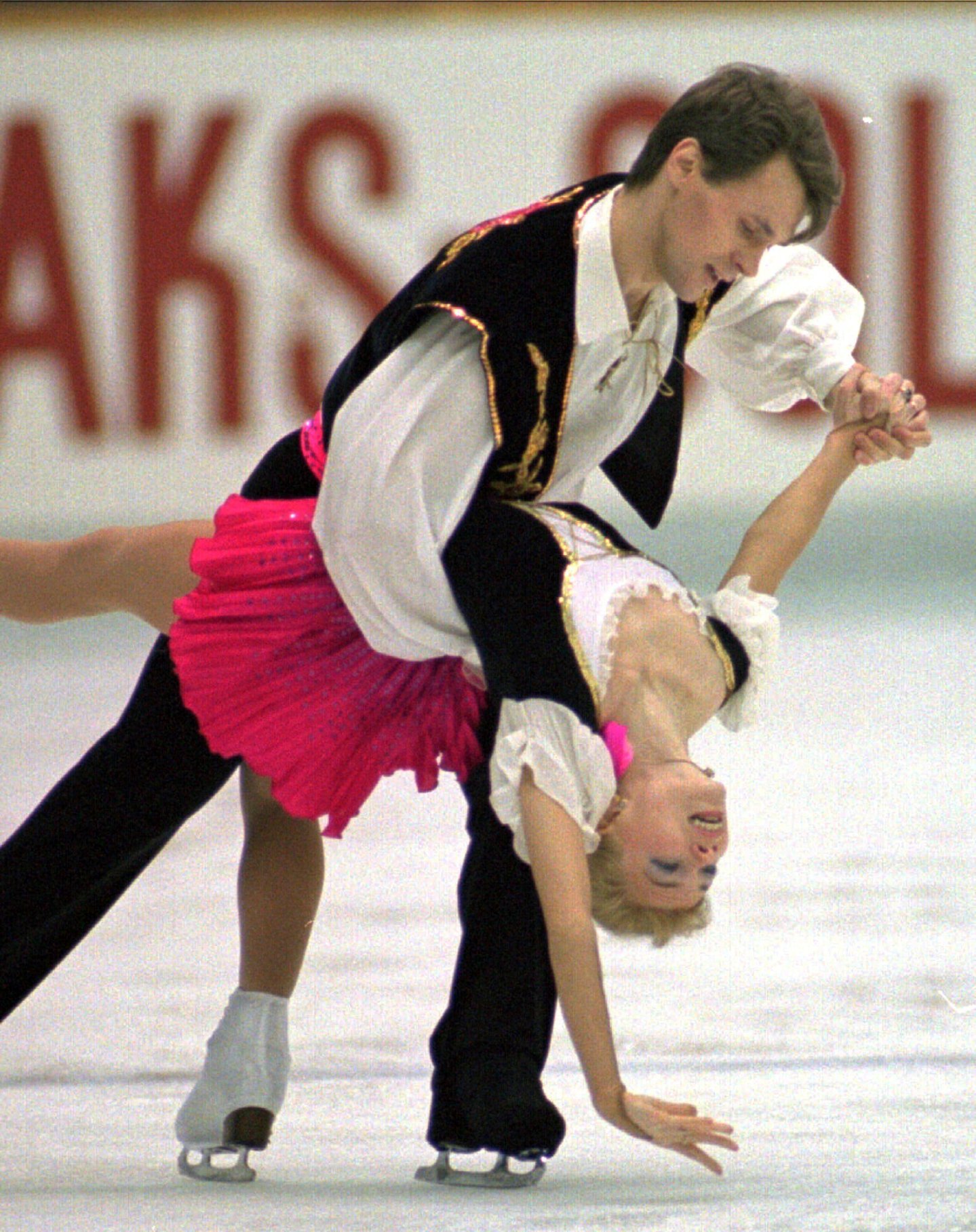 U.S. Figure Skating stars were on board American Airlines flight in fatal D.C. crash